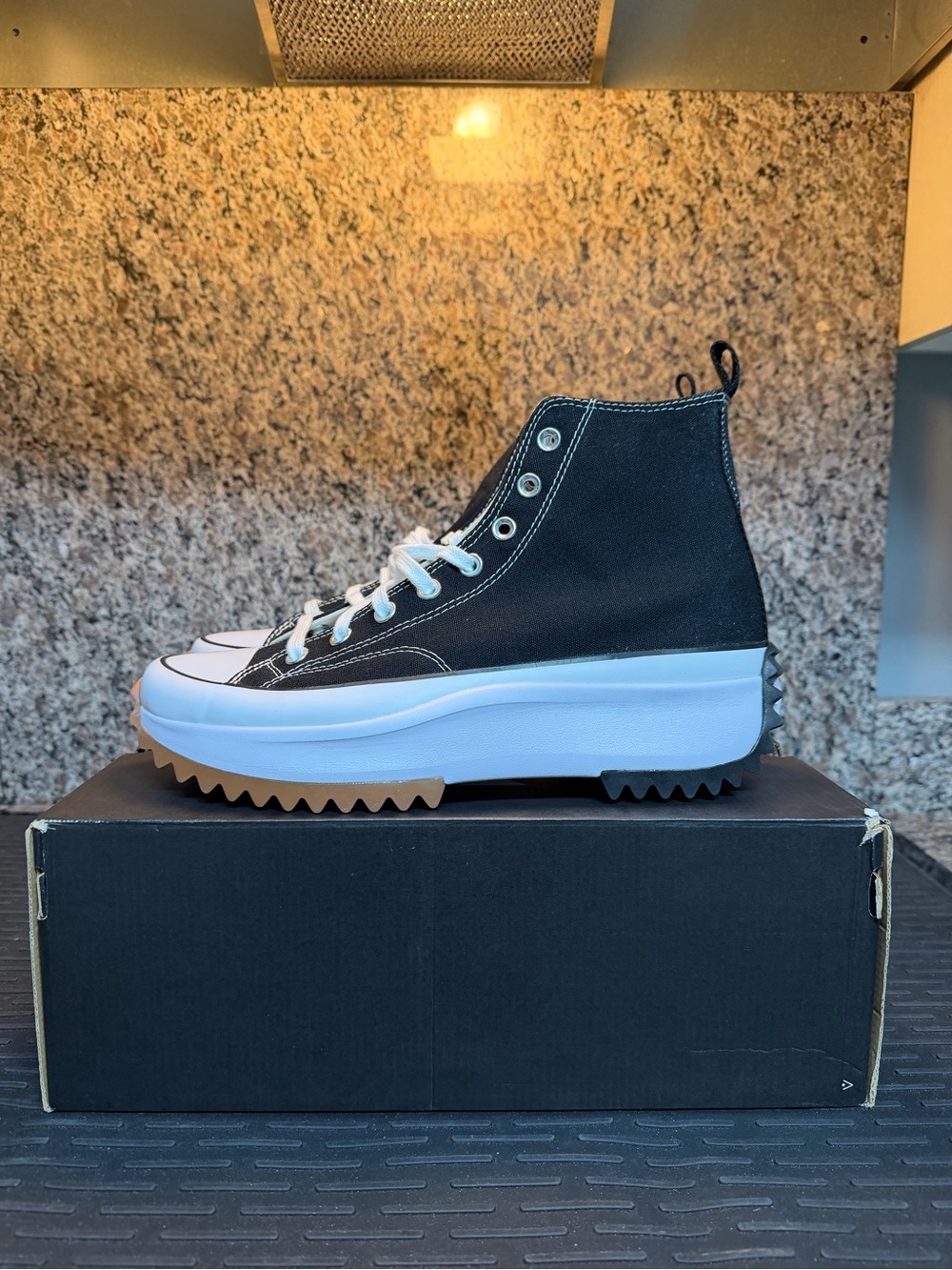 Converse Run Star Hike Hi Black White Platform Sneakers Men’s 10 Women’s 11.5 - Picture 4 of 7